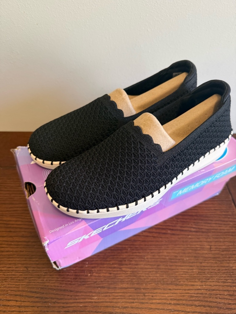 Skechers Women's Black Slip-On Flats Mermaid Vibes NEW 7